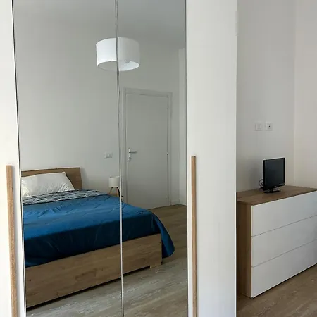 26, Casetta Sul Mare Marina Di Carrara