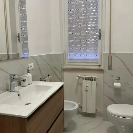 26, Casetta Sul Mare * Marina Di Carrara